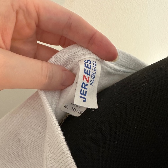 “Blonde” crewneck sweater - Picture 3 of 3